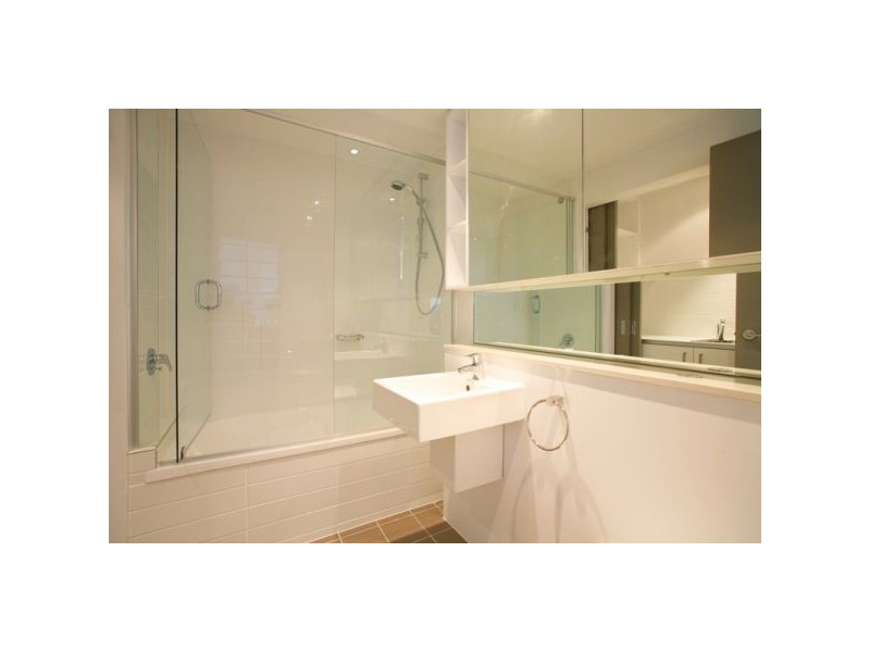 828/43 Hercules Street, Hamilton QLD 4007