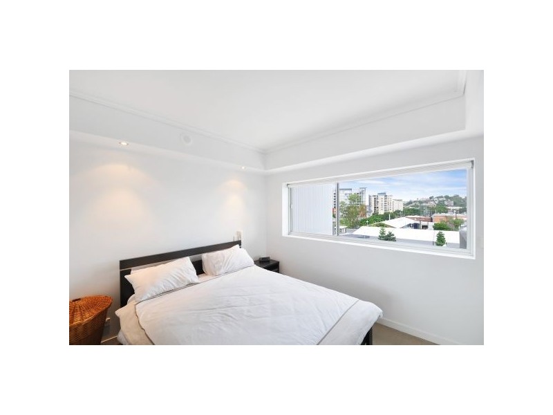 817/43 Hercules Street, Hamilton QLD 4007