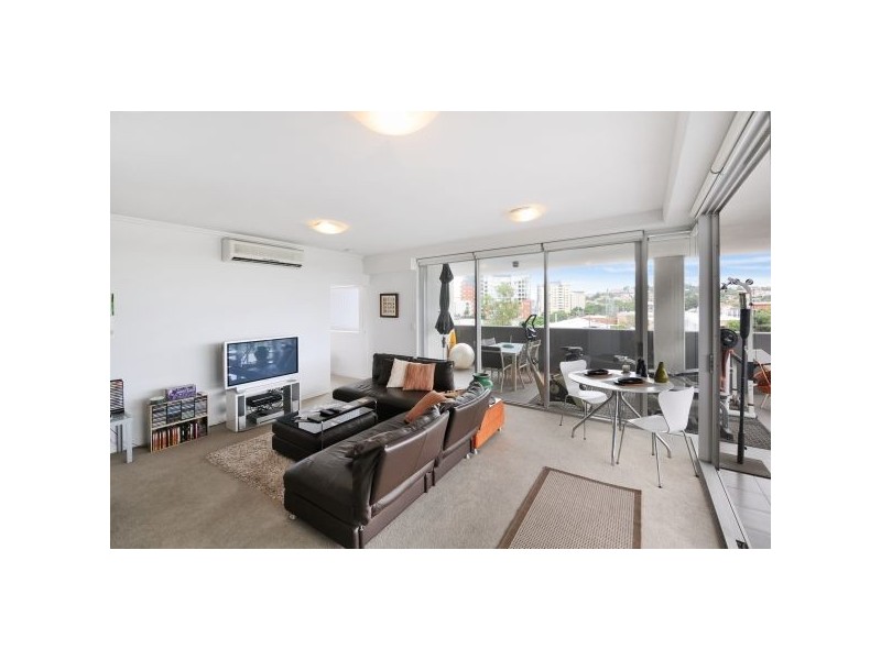 817/43 Hercules Street, Hamilton QLD 4007