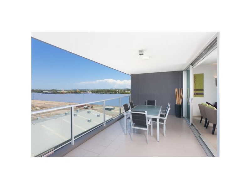 876/43 Hercules Street, Hamilton QLD 4007