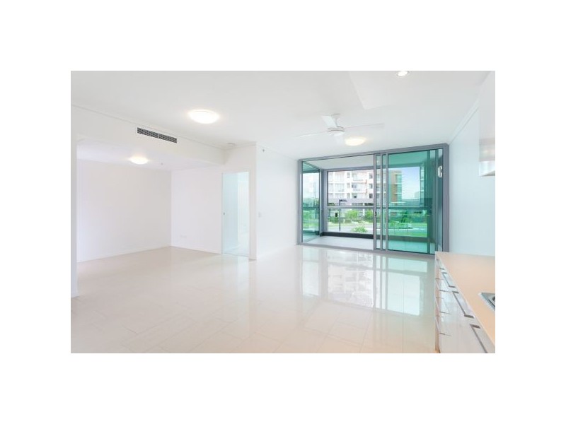 20109/8 Harbour Road, Hamilton QLD 4007