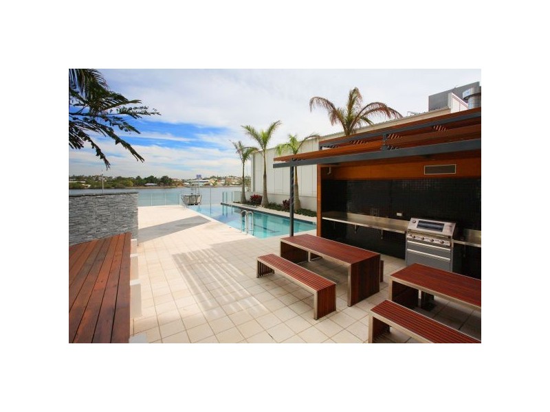 113/37 Harbour Road, Hamilton QLD 4007