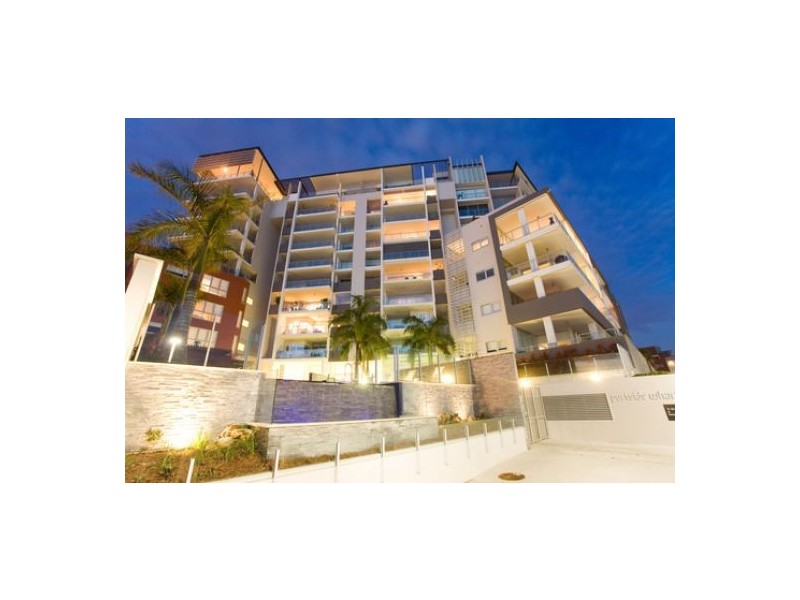 110/37 Harbour Road, Hamilton QLD 4007