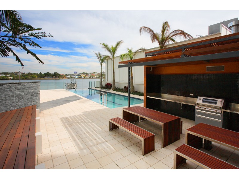 110/37 Harbour Road, Hamilton QLD 4007