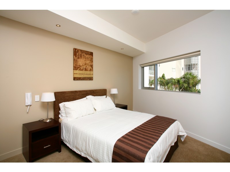 106/37 Harbour Road, Hamilton QLD 4007