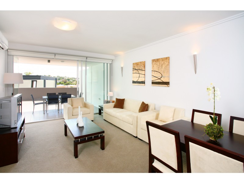 820/43 Hercules Street, Hamilton QLD 4007