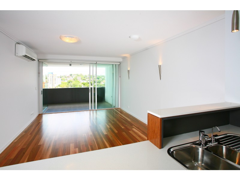 858/43 Hercules Street, Hamilton QLD 4007