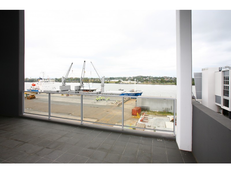 823/43 Hercules Street, Hamilton QLD 4007