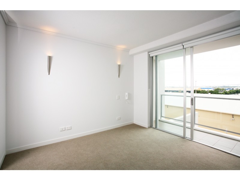 824/43 Hercules Street, Hamilton QLD 4007