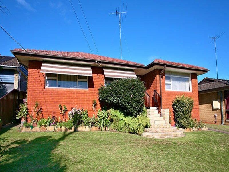 11 Gregory Avenue, Baulkham Hills NSW 2153