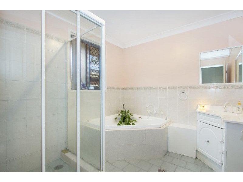 8 Tillford Grove, Rooty Hill NSW 2766