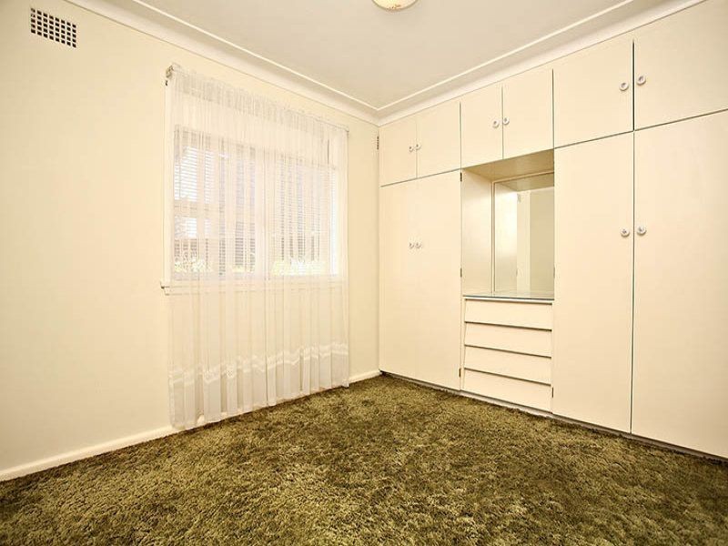 11 Gregory Avenue, Baulkham Hills NSW 2153
