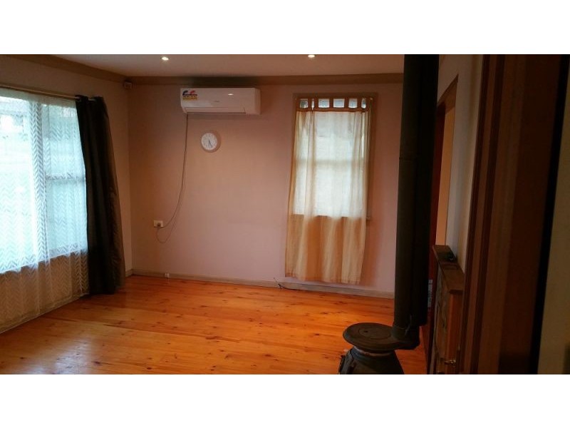 6 Idriess Crescent, Blackett NSW 2770