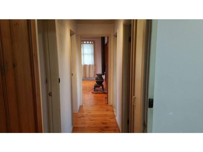 6 Idriess Crescent, Blackett NSW 2770