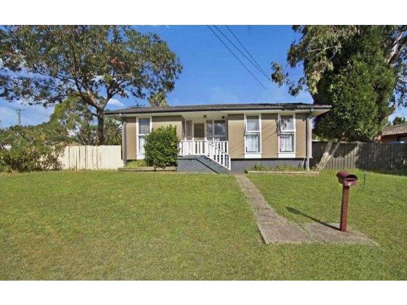 4 Peterlee Place, Hebersham NSW 2770