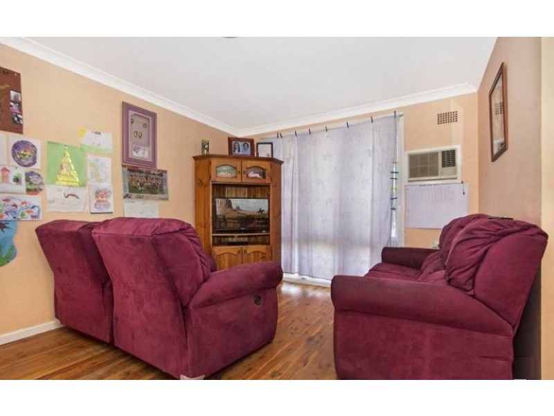 4 Peterlee Place, Hebersham NSW 2770