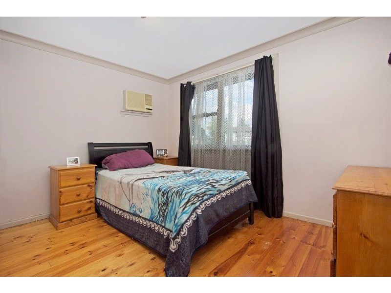 6 Idriess Crescent, Blackett NSW 2770