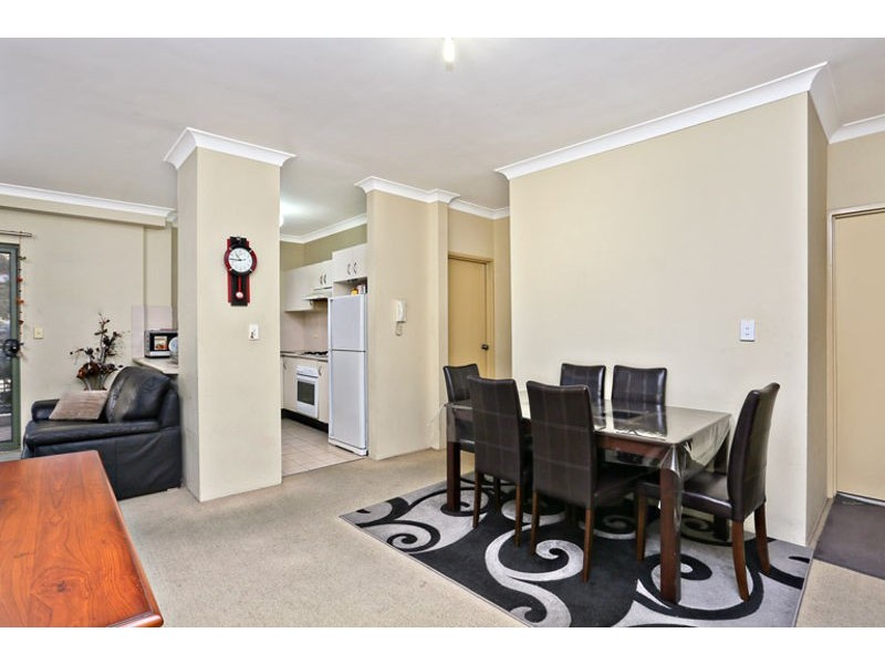 21/11-13 Fourth Avenue, Blacktown NSW 2148