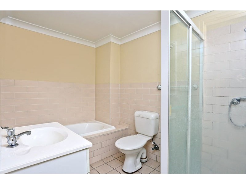 21/11-13 Fourth Avenue, Blacktown NSW 2148