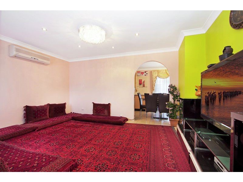 18 Plunkett Crescent, Mount Druitt NSW 2770