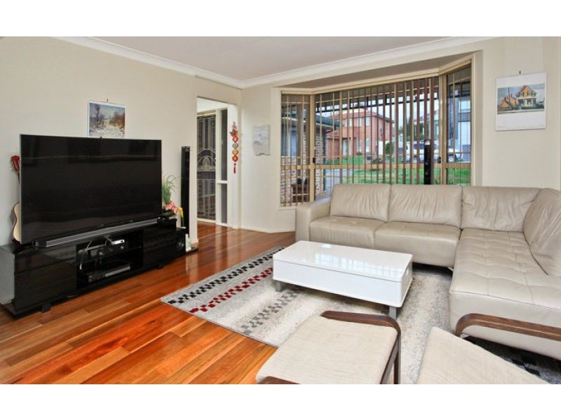 4 Sophie Place, Glenwood NSW 2768