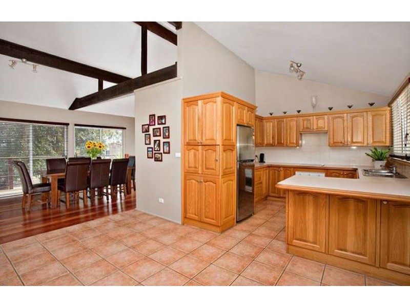 10 Irby Place, Quakers Hill NSW 2763