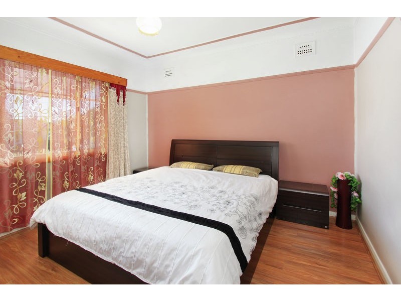 16 Dunstable Road, Blacktown NSW 2148