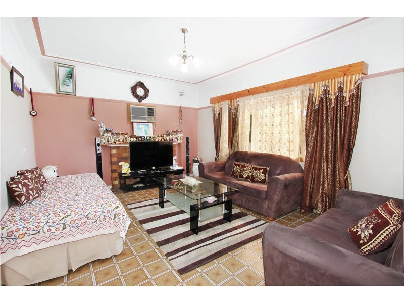 16 Dunstable Road, Blacktown NSW 2148