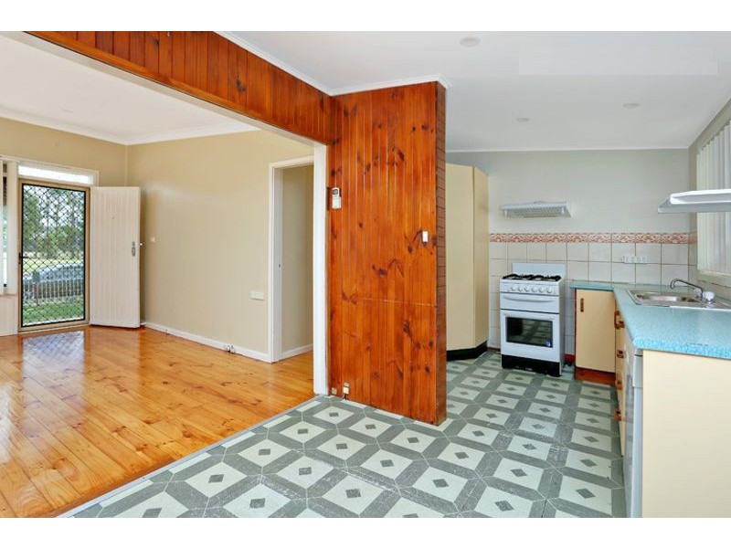 1 Aitape Crescent, Whalan NSW 2770