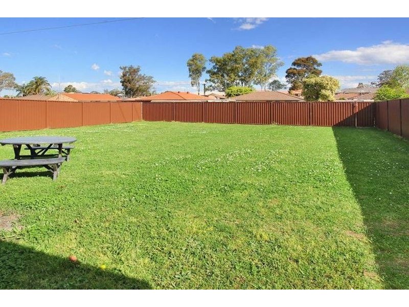 10/6 Woodvale Close, Plumpton NSW 2761