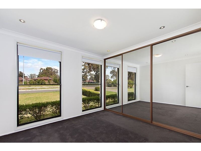 37 Alford Street, Quakers Hill NSW 2763