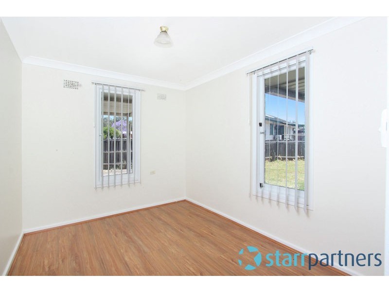 33 Captain Cook Drive, Willmot NSW 2770