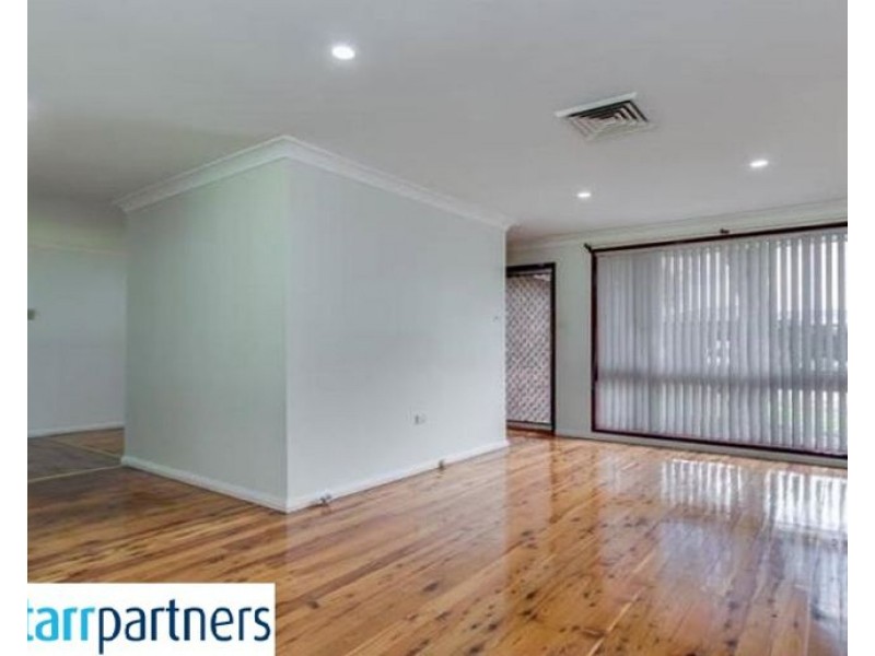 115 Cowper Circle, Quakers Hill NSW 2763