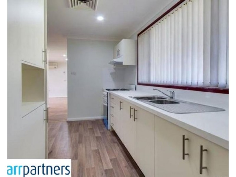 115 Cowper Circle, Quakers Hill NSW 2763
