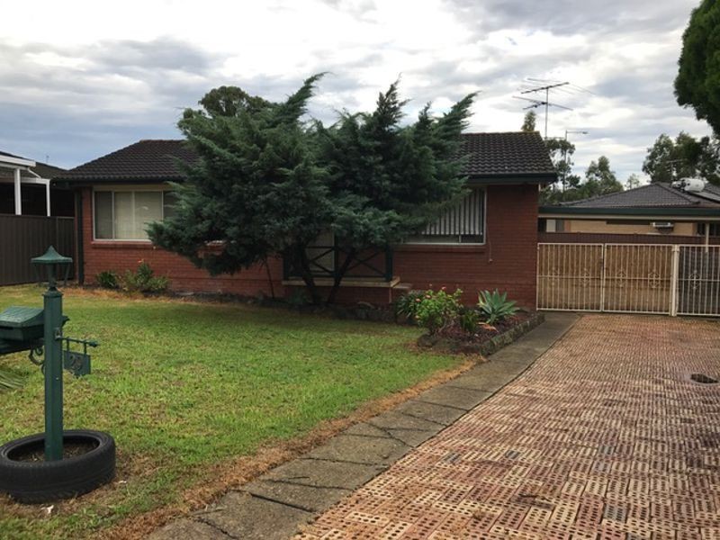 29 Elwood Crescent, Quakers Hill NSW 2763