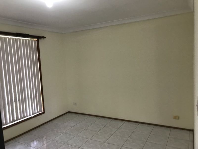 5 Norrie Place, Oakhurst NSW 2761