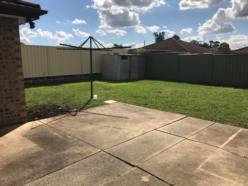 5 Norrie Place, Oakhurst NSW 2761