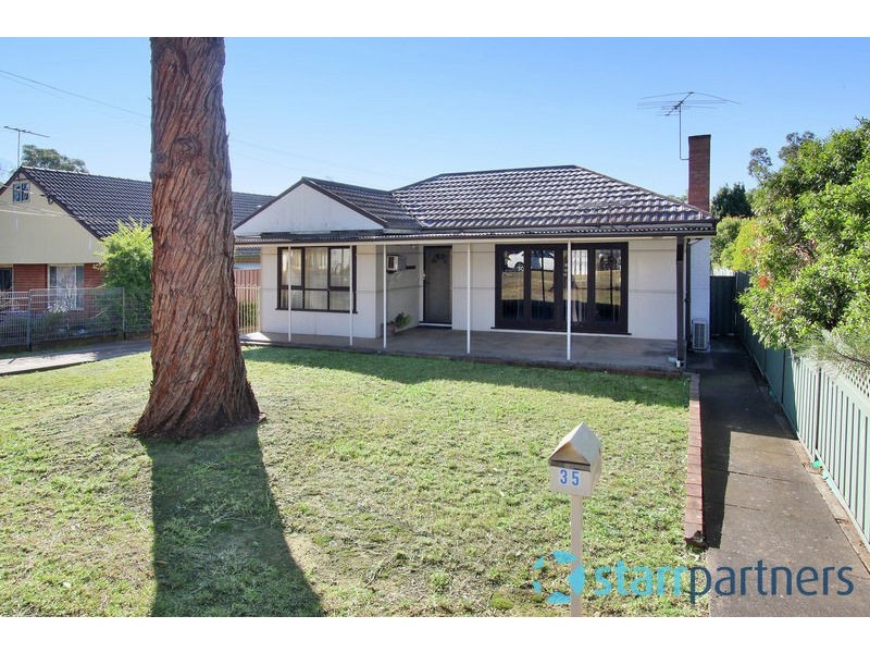 35 Hartington Street, Rooty Hill NSW 2766
