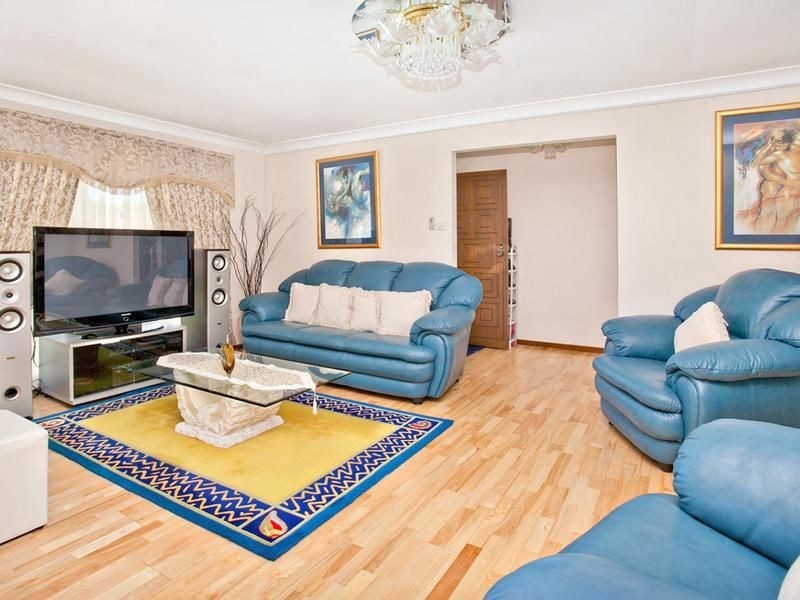 27 Fuchsia Crescent, Quakers Hill NSW 2763