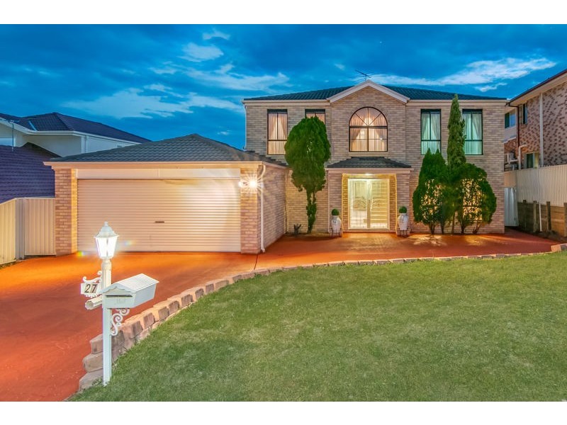 27 Farmingdale Drive, Blacktown NSW 2148