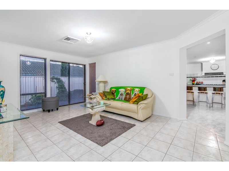 27 Farmingdale Drive, Blacktown NSW 2148