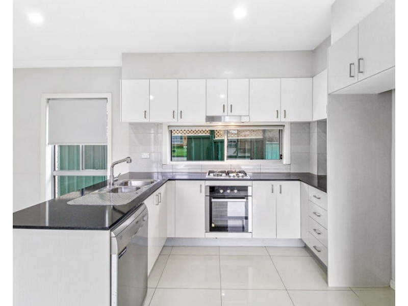 2 Ebony Crescent, Quakers Hill NSW 2763