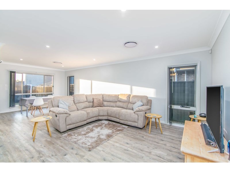 16 Winter Street, Denham Court NSW 2565