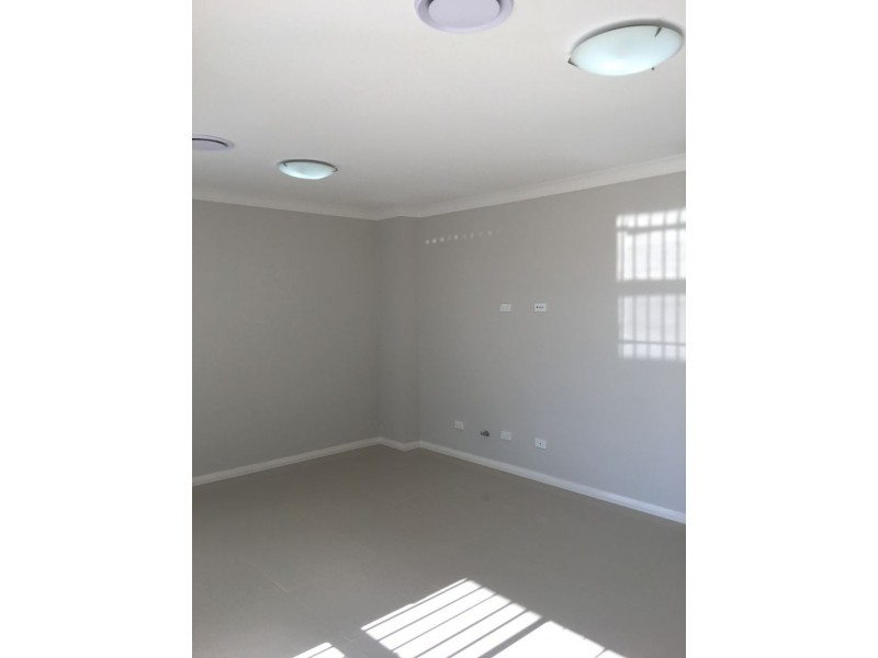 1/2 Evans Road, Rooty Hill NSW 2766