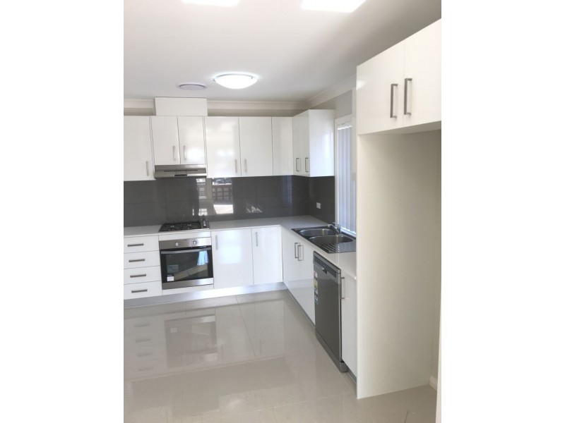 1/2 Evans Road, Rooty Hill NSW 2766