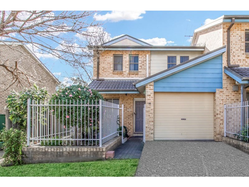 16 Huntley Drive, Blacktown NSW 2148