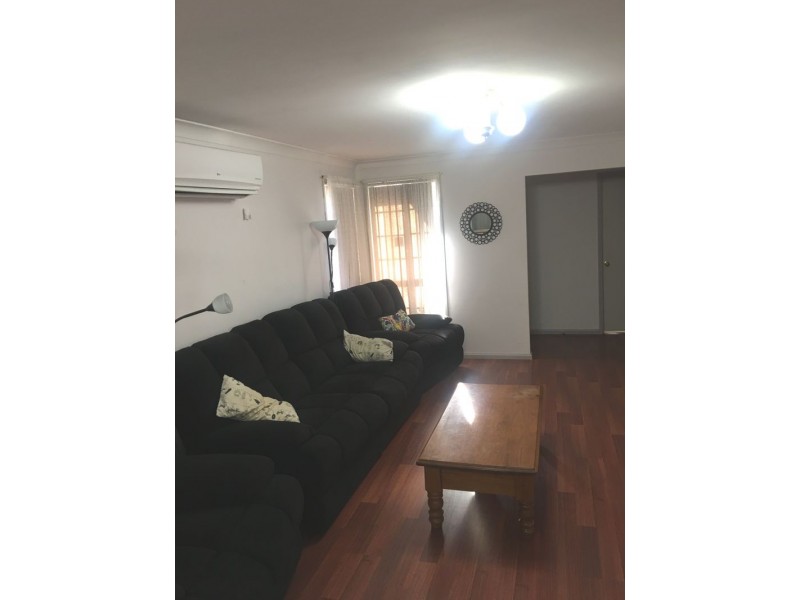 21 Hague Place, Oakhurst NSW 2761