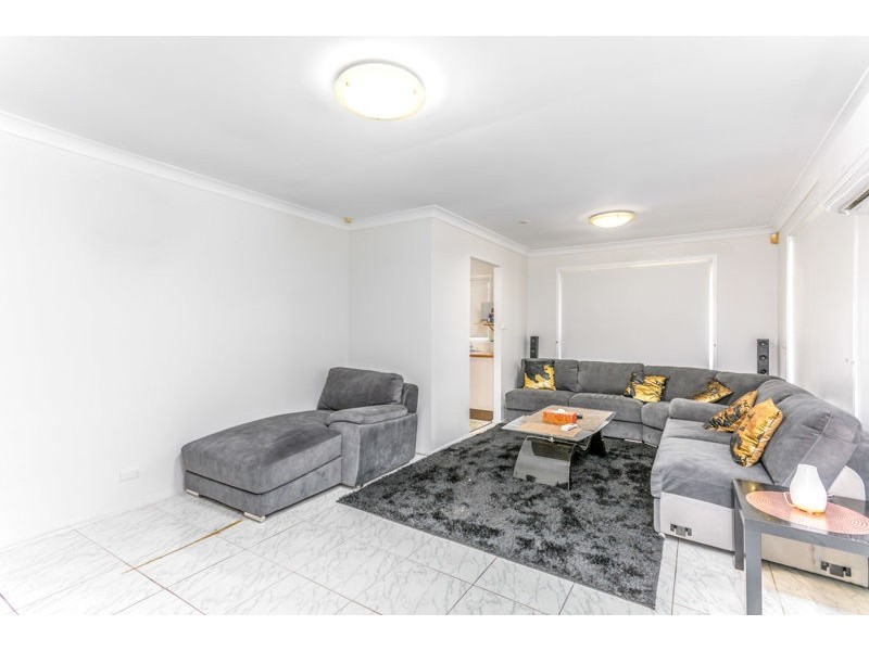 8 Daniela Place, Blacktown NSW 2148