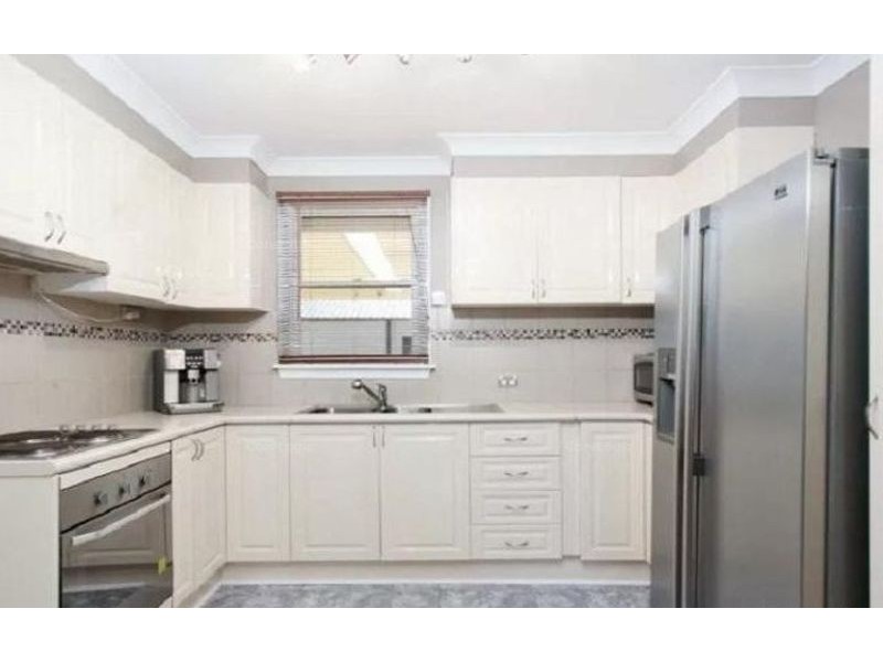 56 Tarawa Road, Lethbridge Park NSW 2770