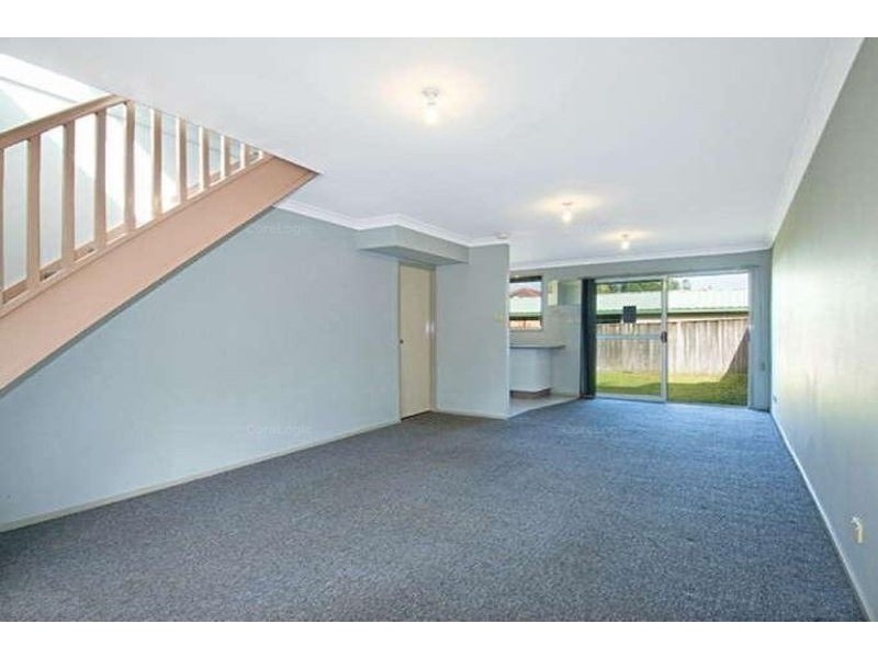2/23 Pye Road, Quakers Hill NSW 2763
